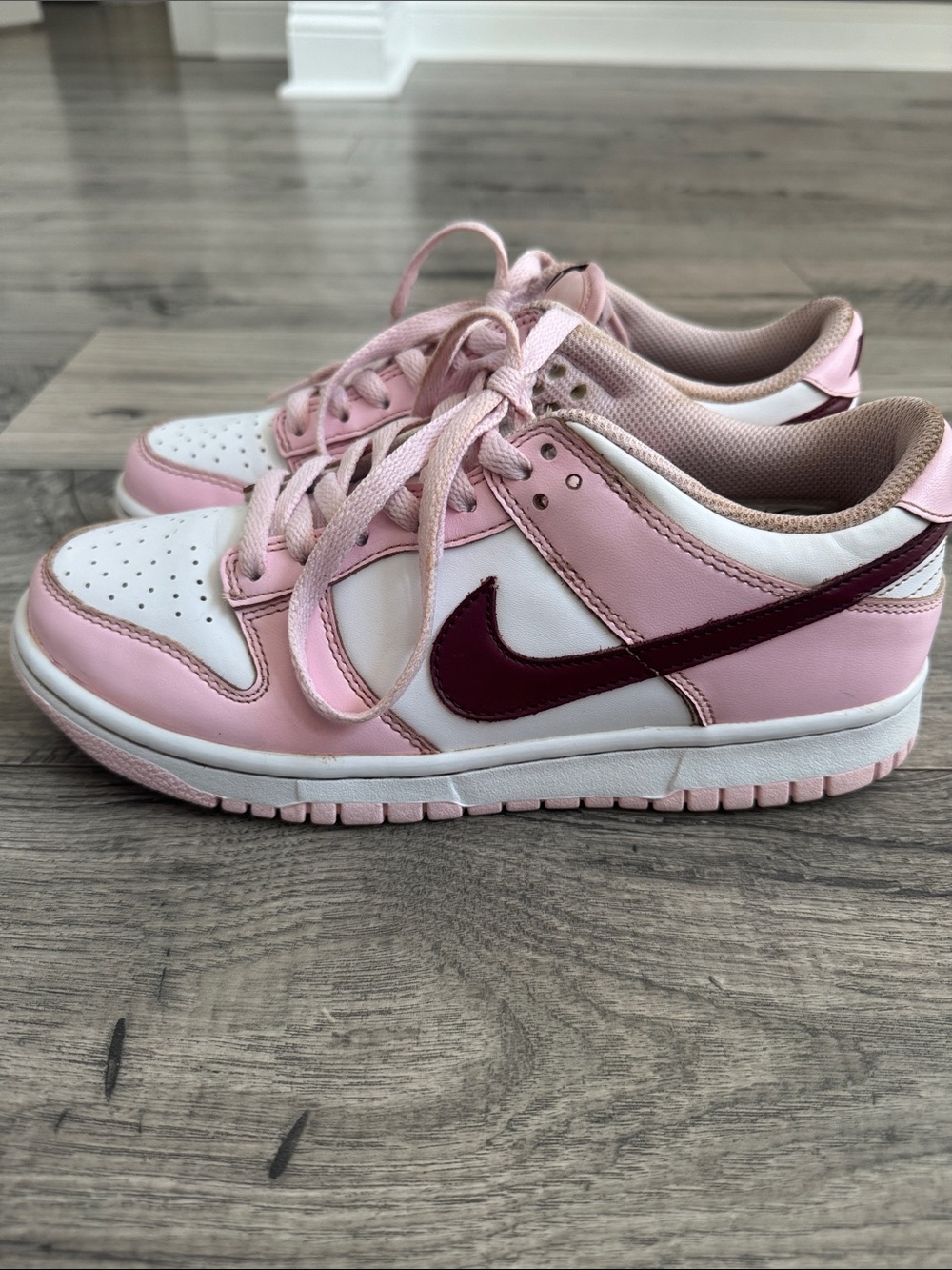 Nike Women’s Low-Top Sneakers in Light Pink, White & Burgundy